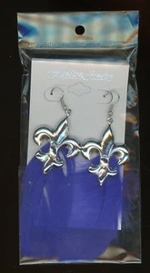 pierced earrings purpled blue feathers metal fleur de lis dangle hook JD-45 - Picture 1 of 3