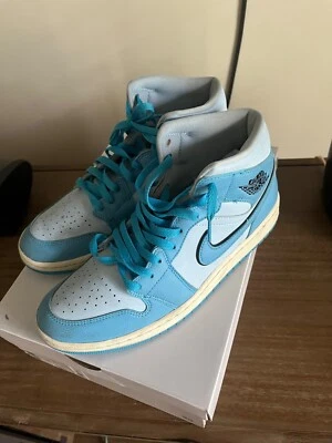 Talla 11 - Air Jordan 1 SE Mid Ice Blue W Foto 1 de 4