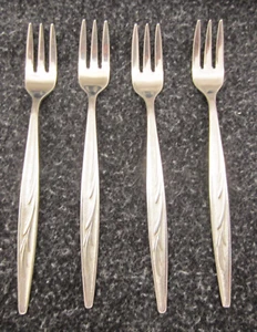 4 pcs 1847 Rogers Bros Sea Island Pattern Stainless Steel Cocktail/Seafood Forks - Picture 1 of 5