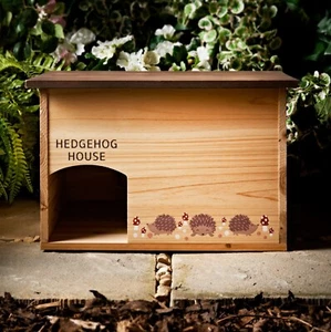 Capanna per ricci in legno da esterno stazione di alimentazione fauna selvatica - 45 x 34 x 28,5 cm - Foto 1 di 3