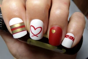 Do it Yourself Nails Matte Red & White Hearts Love  glue on Short Valentine - Picture 1 of 6