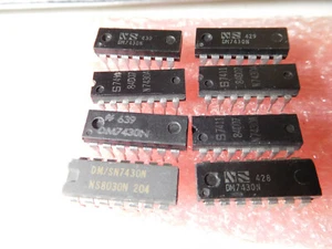 Lote de 8: 7430 DIP IC varias marcas vintage. Vendedor de EE. UU., ¡envío rápido! PROBADO OK - Imagen 1 de 2
