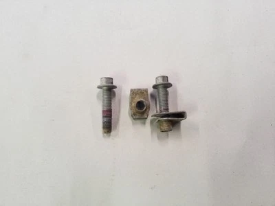 Pernos de tanque a base de líquido de escape diésel DEF | Se adapta a Ford F250 F350 2011-2016 Foto 1 de 4