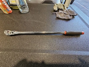 Mac Tools XR1890AFPA, 3/8" Dr Axis Comfort-Mango 18" Flex-Head Ratchet - T8 - Imagen 1 de 2