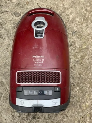 Miele Complete C3 Cat and Dog Pro PowerLine Vacuum Cleaner 890W SGEF3 Working - Image 1 of 4