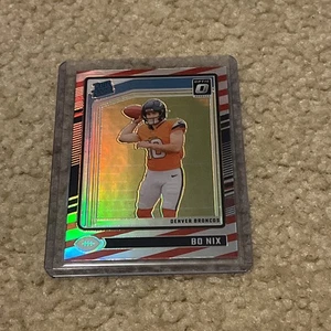Panini Donruss Optic 2024 - Clasificado Rookie Bo Nix #209 Freedom Prizm SSP (RC) - Imagen 1 de 2