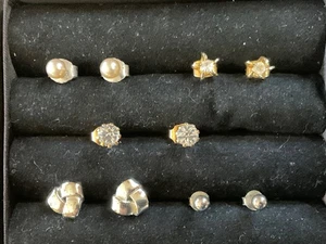LOT OF MIXED STUD POST EARRINGS - 5 PAIRS - Picture 1 of 2
