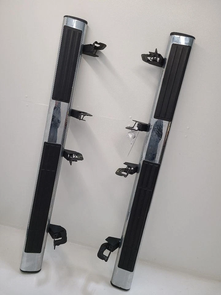 2011 GMC SIERRA 1500 Running Board  Foto 1 de 4