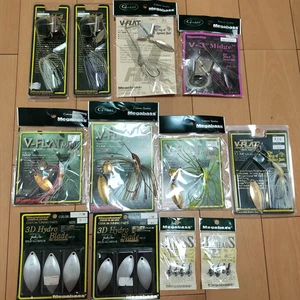 Megabass V-4 Buzz V-FLAT V-3 Midge 3D Hydro Blade 12er Set Angelköder - Bild 1 von 9