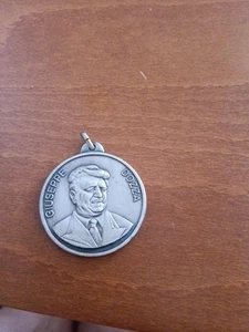 Medaglia  Dozza 2005 Banca Di Bologna 60⁰ Anniversario Della Resistenza Vintage  - Foto 1 di 2