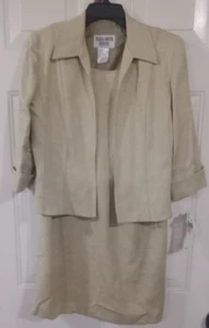 Plaza South Women  Beige 2 Piece Dress Set Size 6p - Picture 1 of 4