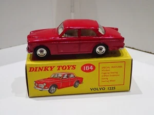 DINKY TOYS 184 VOLVO 122 S CONDIZIONI PARI AL NUOVO CON SCATOLA ORIGINALE - Foto 1 di 13