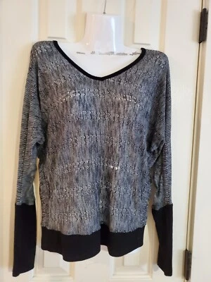 Suéter para mujer Love Culture negro claro talla mediana Foto 1 de 4