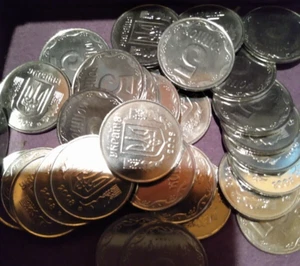 COINS UKRAINE 5 KOPIYOK 2008 PAIR OF (2) SHINY UNCIRCULATED USA SELLER FAST SHIP - Picture 1 of 4