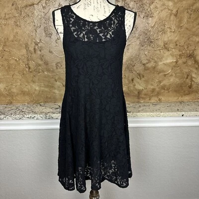 Minivestido Free People Miles of Lace para mujer pequeño negro forro sin cordones elástico Foto 1 de 4