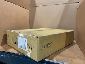 Juniper QFX5100-48T-DC-AFO Modular Network Switch w/ Dual DC Power and Rack kit - Picture 1 of 3