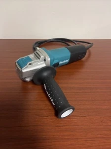 Makita GA4570 Smerigliatrice angolare elettrica con cavo 4-1/2" X-LOCK nuova - senza scatola - Foto 1 di 8