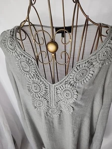 Billowy Beachy Melissa Paige Gr. L transparente High Low Häkelausschnitt Bluse - Bild 1 von 12