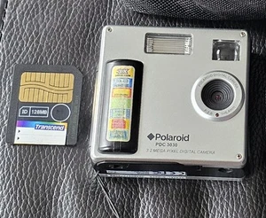 Polaroid PDC 3030 3.2 Megapixel VTG Digital Compact Camera + Memory Card, Manual - Picture 1 of 6
