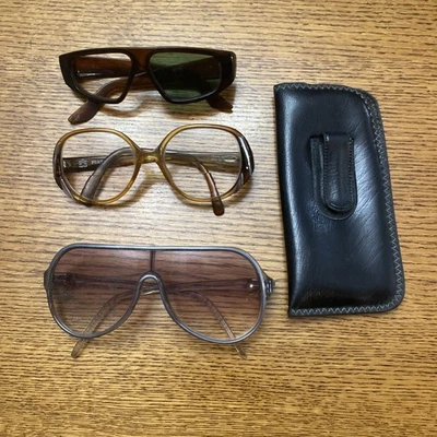Vintage eye glasses, 3 pair.  one pair aviator. 1 pair prescription.  1 xtra pr - Image 1 of 4