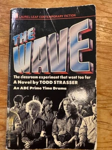 The Wave Todd Strasser Dell Paperback Laurel Leaf 1981 1st printing vintage - Picture 1 of 4