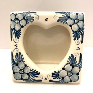 Delft Heart Frame Delftware Blue White Pottery Holland USA Cottage Handpainted - Picture 1 of 10