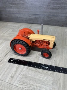 ERTL Case 600 1/16 Scale Diecast Tractor - Picture 1 of 15