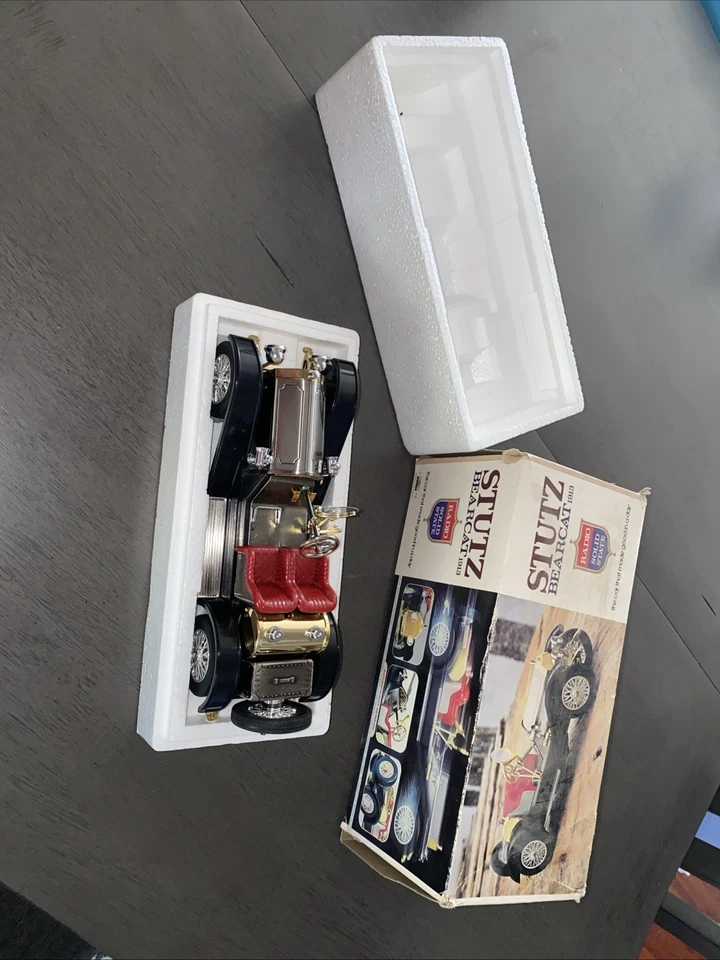 Vintage 60s Waco 10" 1913 STUTZ BEARCAT Transistor Radio Made in Japan - Image 1 of 4