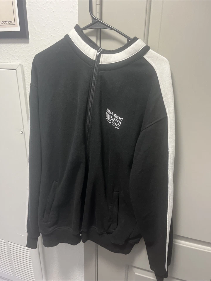 Полный спортивный костюм Roland 50th Anniversary ограниченный выпуск (мужской 2XL) - Изображение 1 из 4