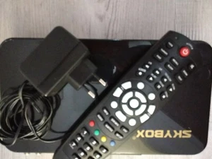 Decoder Satellitare Skybox Openbox Inetbox F5s Ricevitore Full HD Linux sus - Foto 1 di 3