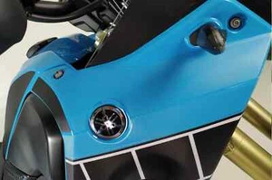 SET ADESIVI YAMAHA TENERE 700 LATERALI ANTERIORI ANTIGRAFFIO - TRASPARENTI - Imagen 1 de 4