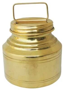 Kamandal pentola ottone Ganga Jal Patra per acqua santa 700 ml, 4,4 * 4,4 * 5,7 pollici - Foto 1 di 4