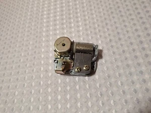 Music Box Movement Wind Up Mechanism Works Plays "Born Free" W/ Key - Picture 1 of 6