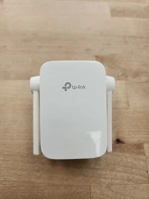 TP Link - AC750 WIFI Range Extender - RE205 - Dual Band - Repeater - Booster - Image 1 of 2