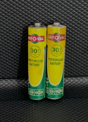 2-1970’s De Colección Ray-O-Vac #410 AAA PhotoFlash Pilas Fotografía Cámara Pantalla Foto 1 de 4