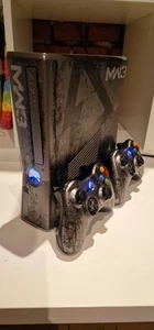 Xbox 360 Slim 500GB Modern Warfare 3 Edition + RGH 3 + 2x Controller *NEU* - Bild 1 von 8