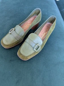 Vintage Green Slip On Ladies Meadows Shoes 4.5 - Picture 1 of 16