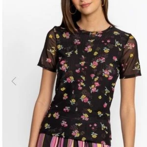Johnny Was Samantha Netz schwarz Blumen Kurzarm Rundhalsausschnitt Top Größe XS - Bild 1 von 7