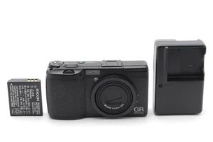 Hot Item! [Near MINT+] Ricoh GR Digital GR Lens 5.9mm f/2.4 Digital Camera JAPAN - Picture 1 of 24