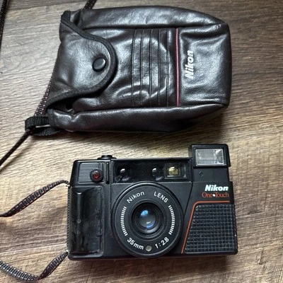 Cámara fotográfica Nikon One Touch Point & Shoot 35 mm 2,8 lente probada funciona Foto 1 de 4