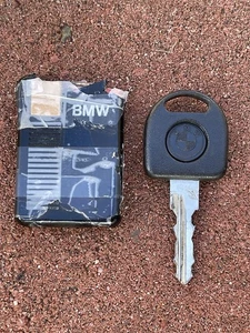 1990-94 BMW 3 5 7 Series Remote 1 Button Key A269ZUA087 Transmitter 88881600205 - Picture 1 of 4