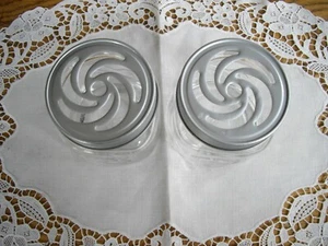Barattolo candela votivo in vetro con coperchio in metallo con ritagli a vortice ~ set di 2 ~ - Foto 1 di 6