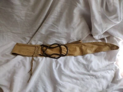 Cinturón de gamuza vintage de 3,5 pulgadas x 43 pulgadas. A Foto 1 de 4