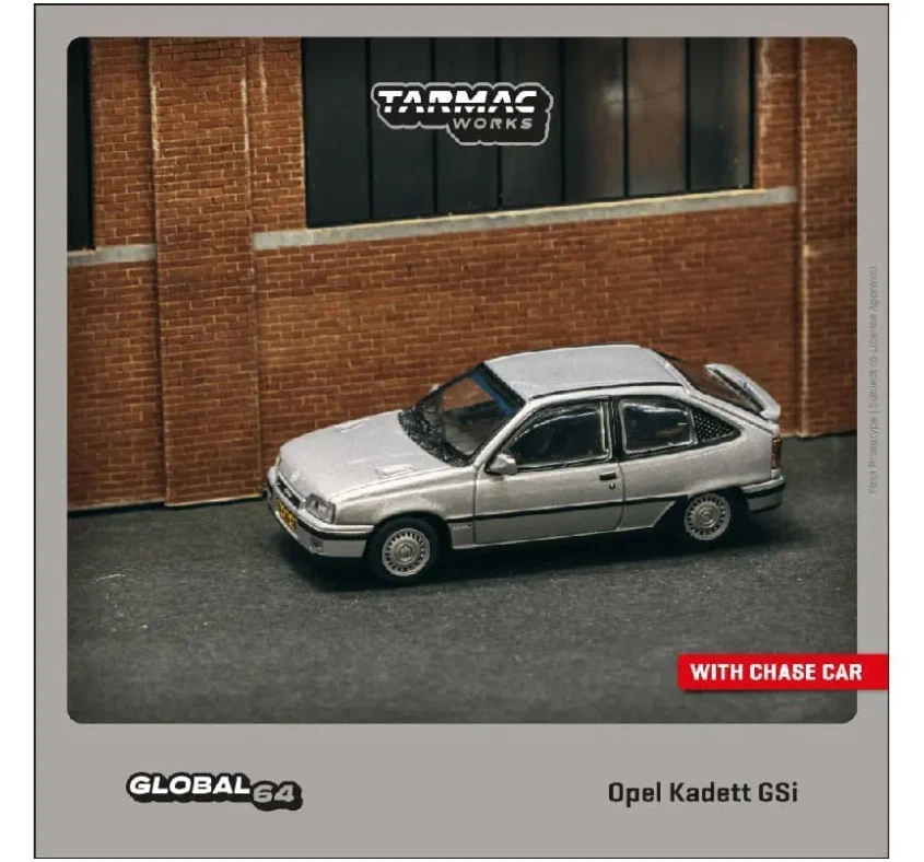 Opel Kadett GSi Silver Global64 1/64 Tarmac Works Foto 1 de 1