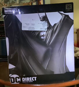 Batman, Black And White 2.0 Statue By Todd Mcfarlane # 543/5000￼ (New)