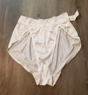 NUEVAS BRAGAS DE NAILON SATINADO BLANCO PAM AÑOS 70 DE COLECCIÓN TALLA 7 ¿Algodón? Cintura de encaje reforzado NOS Foto 1 de 4