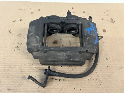 Pinça de freio dianteira direita passageiro Toyota Landcruiser V8 e Lexus LX470 1998-02 - Imagem 1 de 4