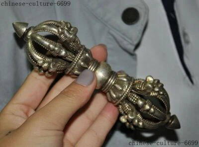 Antiguo budismo tibetano plata tibetana Phurpa Dorje Phurpa mazo Vajra FaQi estatua Foto 1 de 4