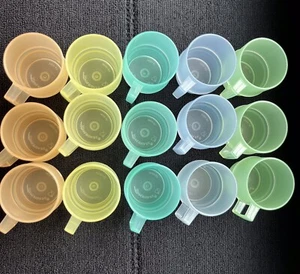 Confetti Schnaps Trinkbecher mit Henkel Tupperware - Bild 1 von 4