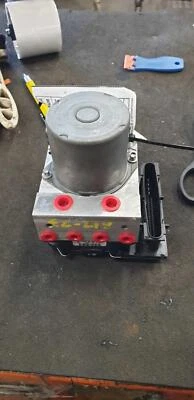 08 INFINITI M35 ABS conjunto de bomba de freio antibloqueio AWD com cruzeiro adaptativo - Imagem 1 de 4